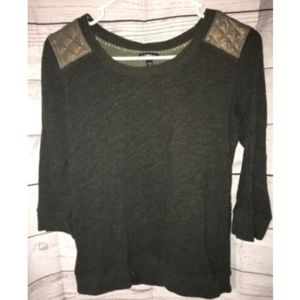 Express 3/4 Sleeve Sweater Size Small Stitch